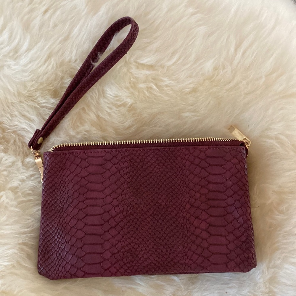 NWT burgandy wristlet or crossbody purse
